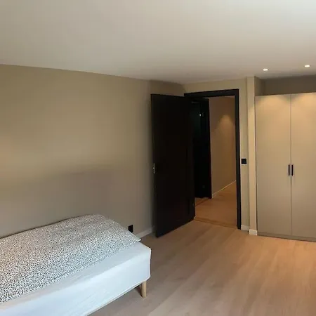 Stor Og Lys I Hus